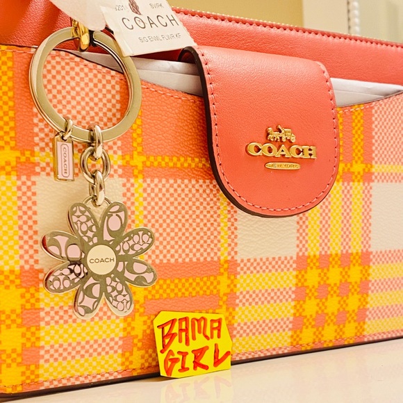 Coach Flower 🌺 Keychain/ Bag Charm FOR KEYCHAIN ONLY - Picture 4 of 10